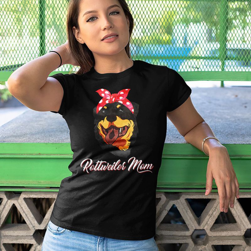 Funny Bandana Rottweiler Mom Women's T-Shirt