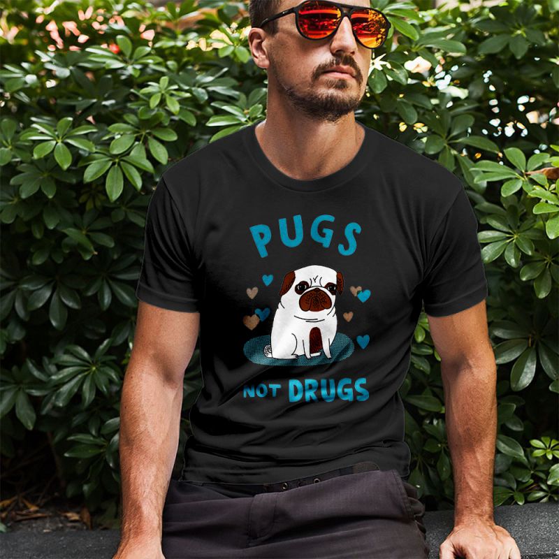 Pugs Not Drugs 2 Men's T-Shirt